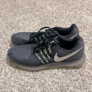 Nike Run Swift Men’s Running Shoe Sz 10.5